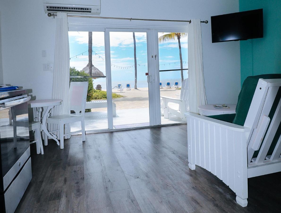 Drop Anchor Resort & Marina 아일라모라다 외부 사진