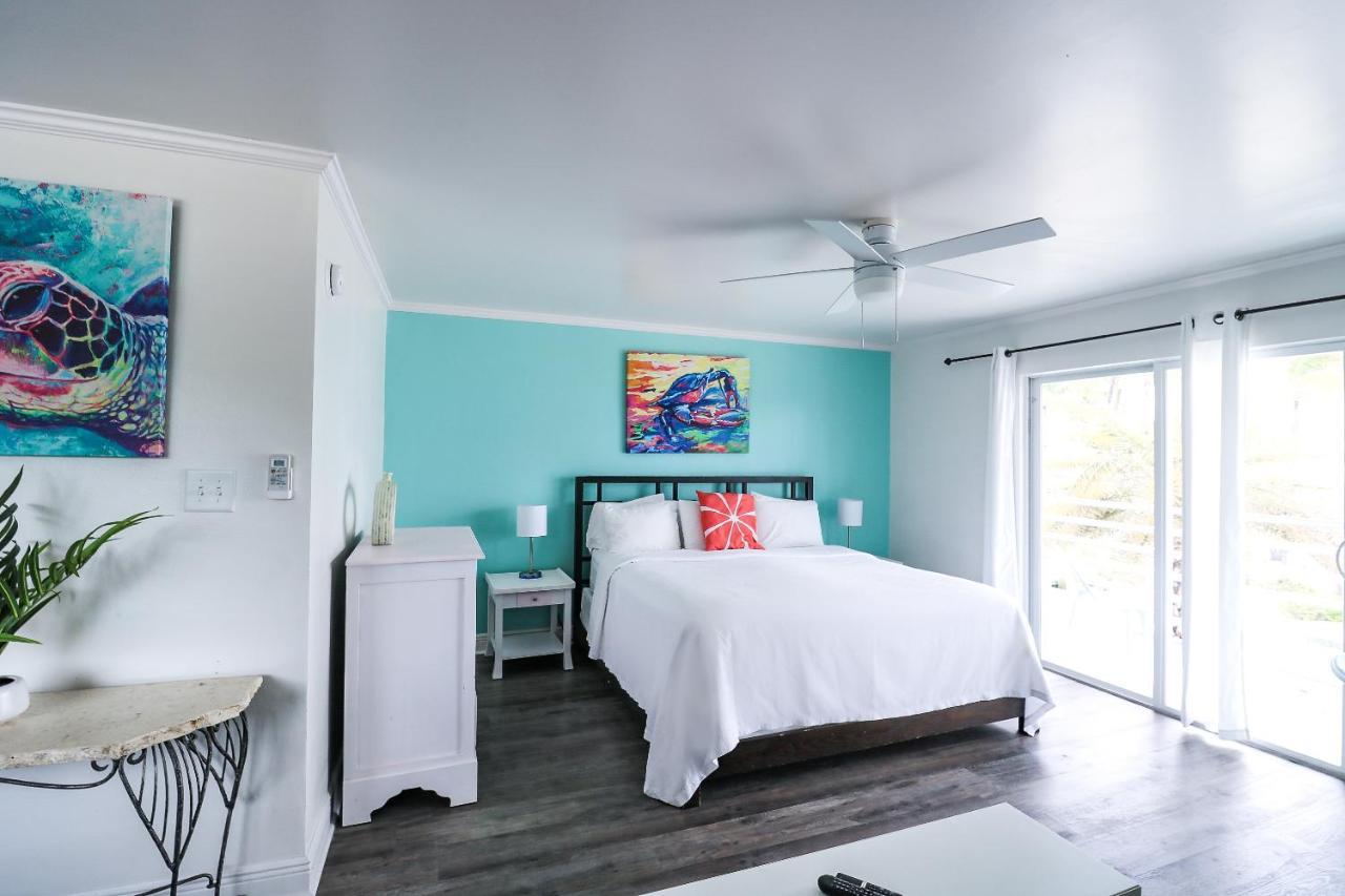 Drop Anchor Resort & Marina 아일라모라다 외부 사진